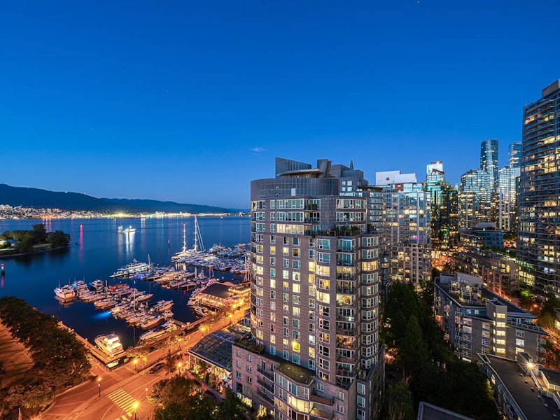 1902 - 1616 Bayshore Drive, Vancouver BC V6G 3L1