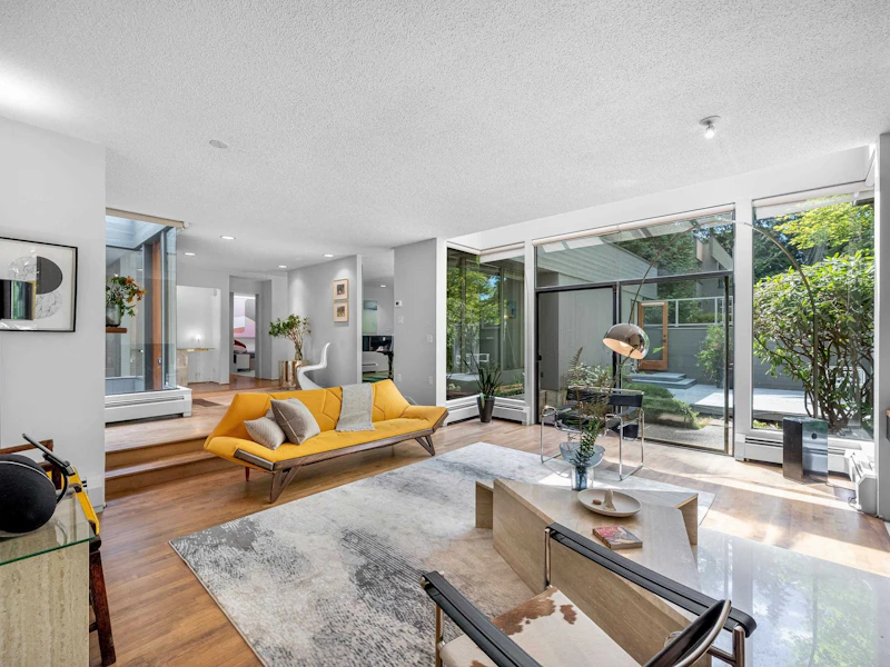 5380 Keith Road, West Vancouver BC V7W 2Y7