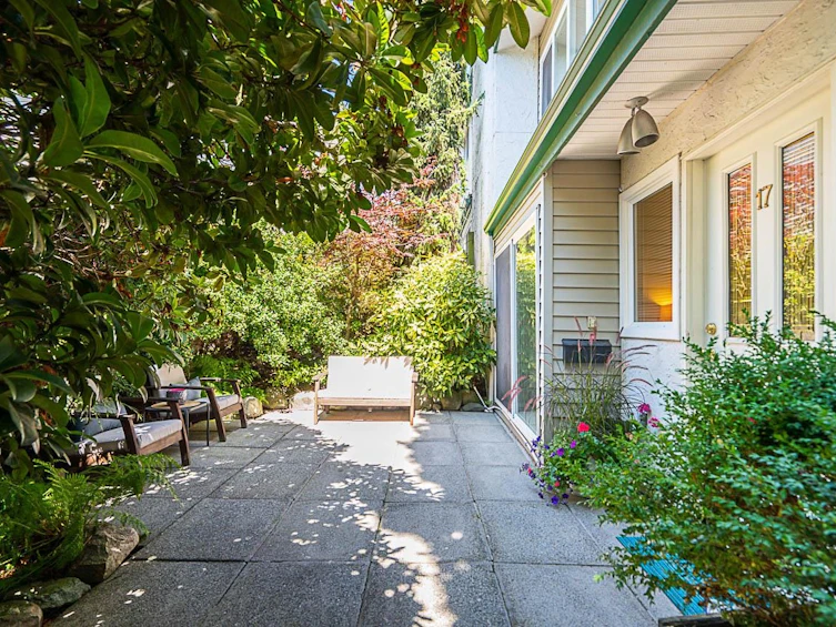 17-230 W 13th Street, North Vancouver, BC, V7M 1N7