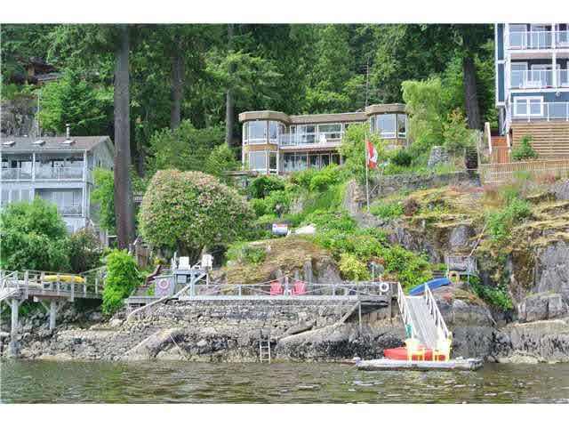5559 Indian River Drive, North Vancouver, BC, V7G 2T7