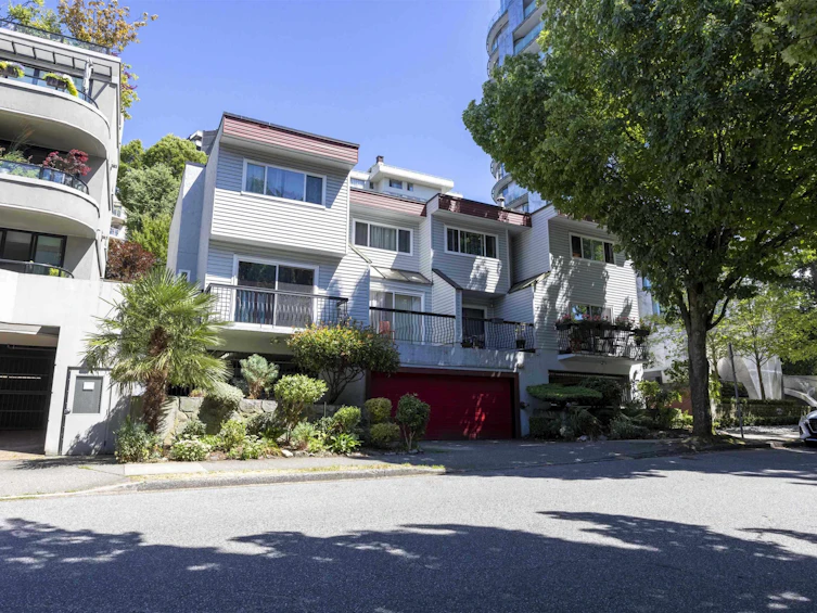 4-1285 Harwood Street, Vancouver, BC, V6E 1S5
