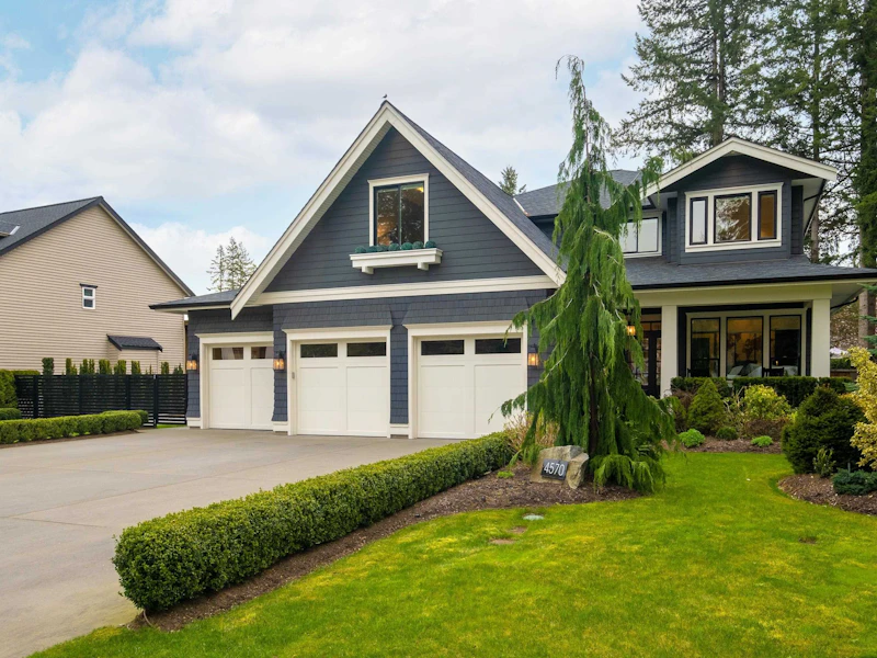 4570 198th Street, Langley BC V3A 1E8