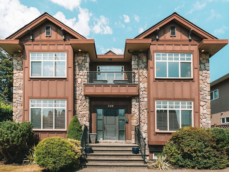 548 E 4th Street, North Vancouver, BC, V7L 1J6