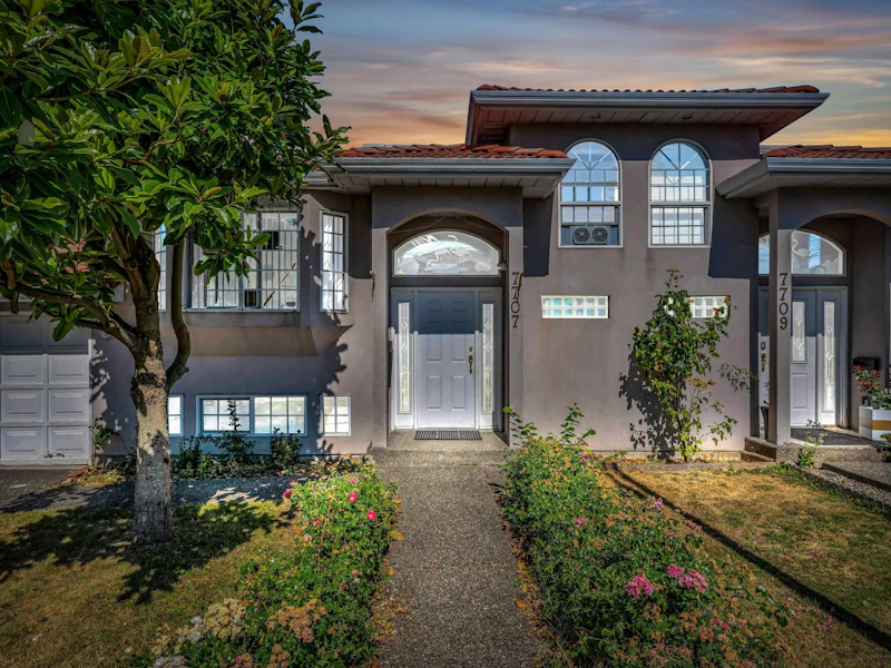 7707 16th Avenue, Burnaby BC V3N 1P8