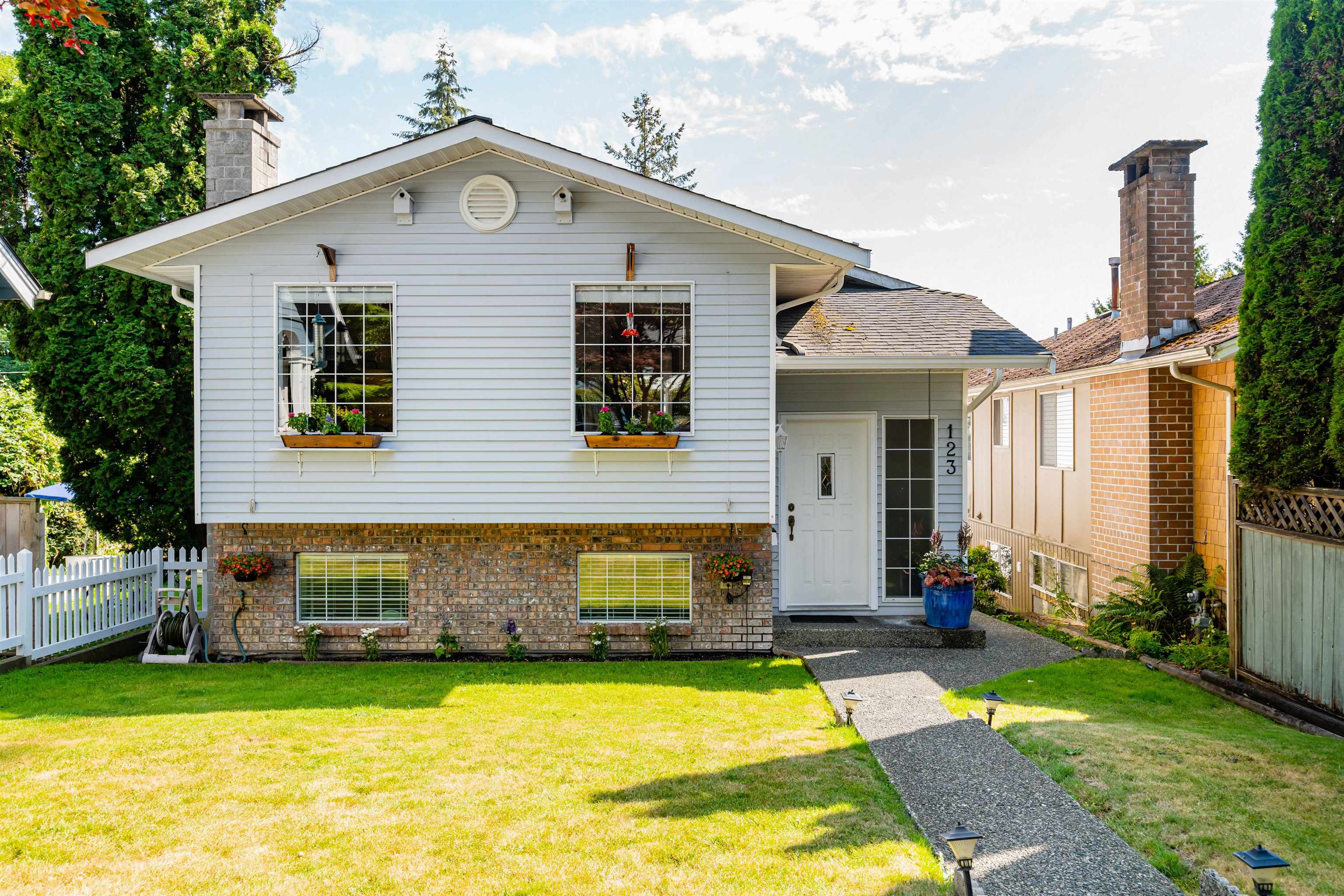 123 E 26th Street, North Vancouver, BC, V7N 1A6