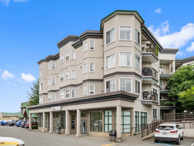 217-5759 Glover Road, Langley, BC, V3A 8M8