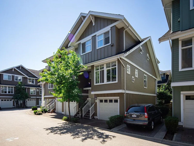 110 - 935 Ewen Avenue, New Westminster BC V3M 0A1