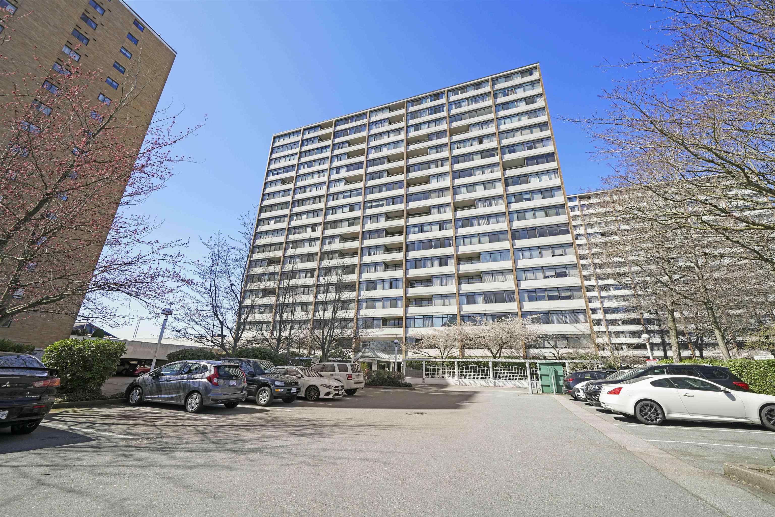 905-6631 Minoru Boulevard, Richmond, BC, V6Y 1Z1