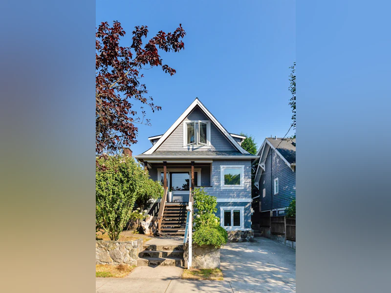 4784 Moss Street, Vancouver BC V5R 3T2