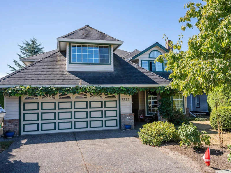 6694 London Drive, Delta BC V4K 4W9