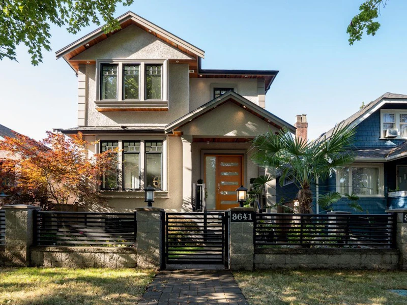 3641 W 11th Avenue, Vancouver BC V6R 2K4