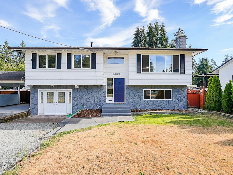 20174 44th Avenue, Langley BC V3A 3E4