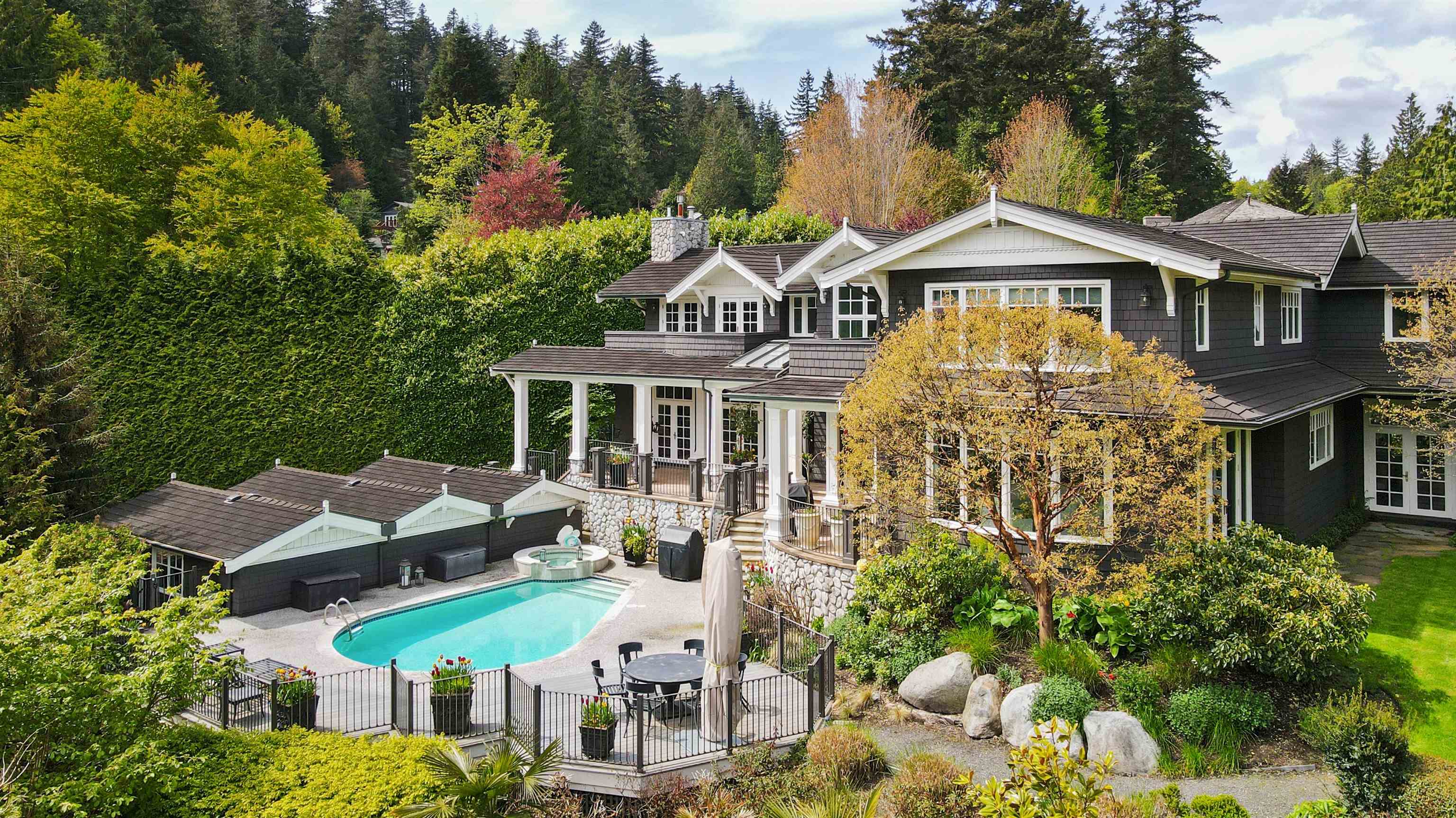 4831 Water Lane, West Vancouver, BC, V7W 1K4