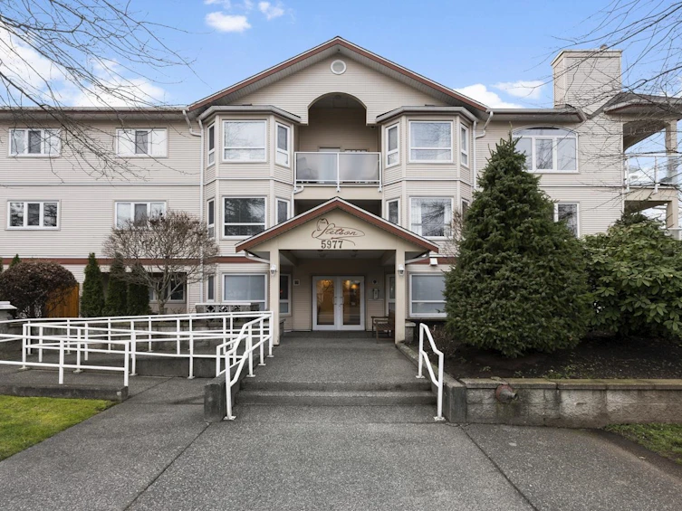201-5977 177b Street, Surrey, BC, V3S 4J7