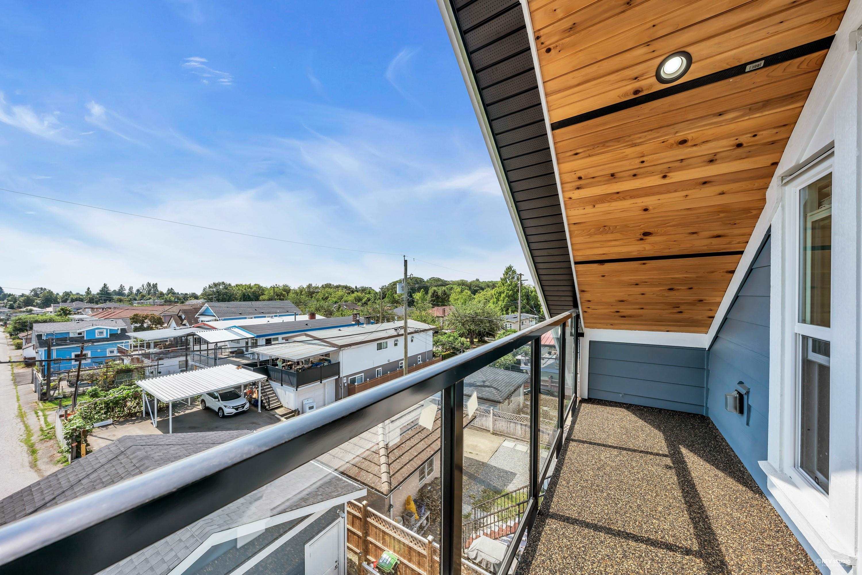 2432 E 41st Avenue, Vancouver, BC, V5R 2W4