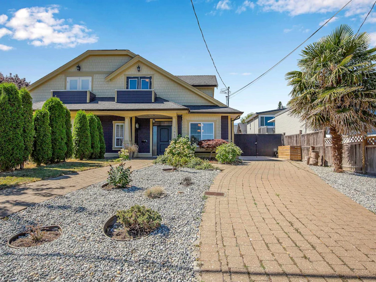 381 55a Street, Delta, BC, V4M 3L8