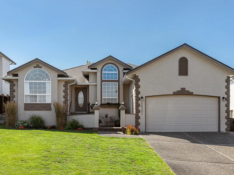 46542 Macgregor Place, Chilliwack BC V2R 3Y2