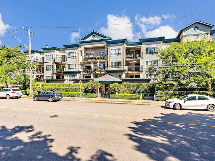 112-20727 Douglas Crescent, Langley, BC, V3A 4C1