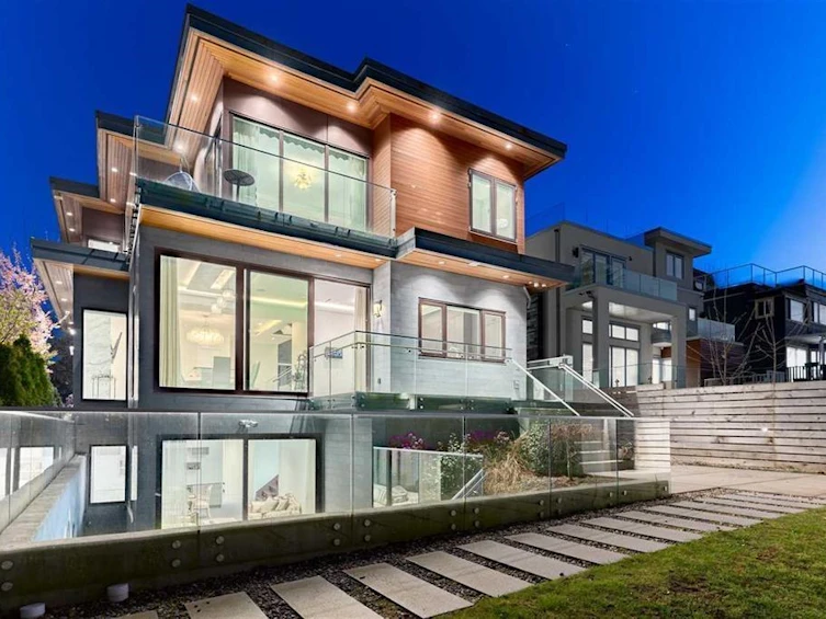 3011 W 27th Avenue, Vancouver, BC, V6L 1W6