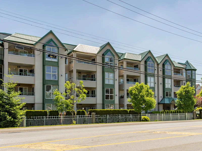 303 - 10128 132nd Street, Surrey BC V3T 3T5
