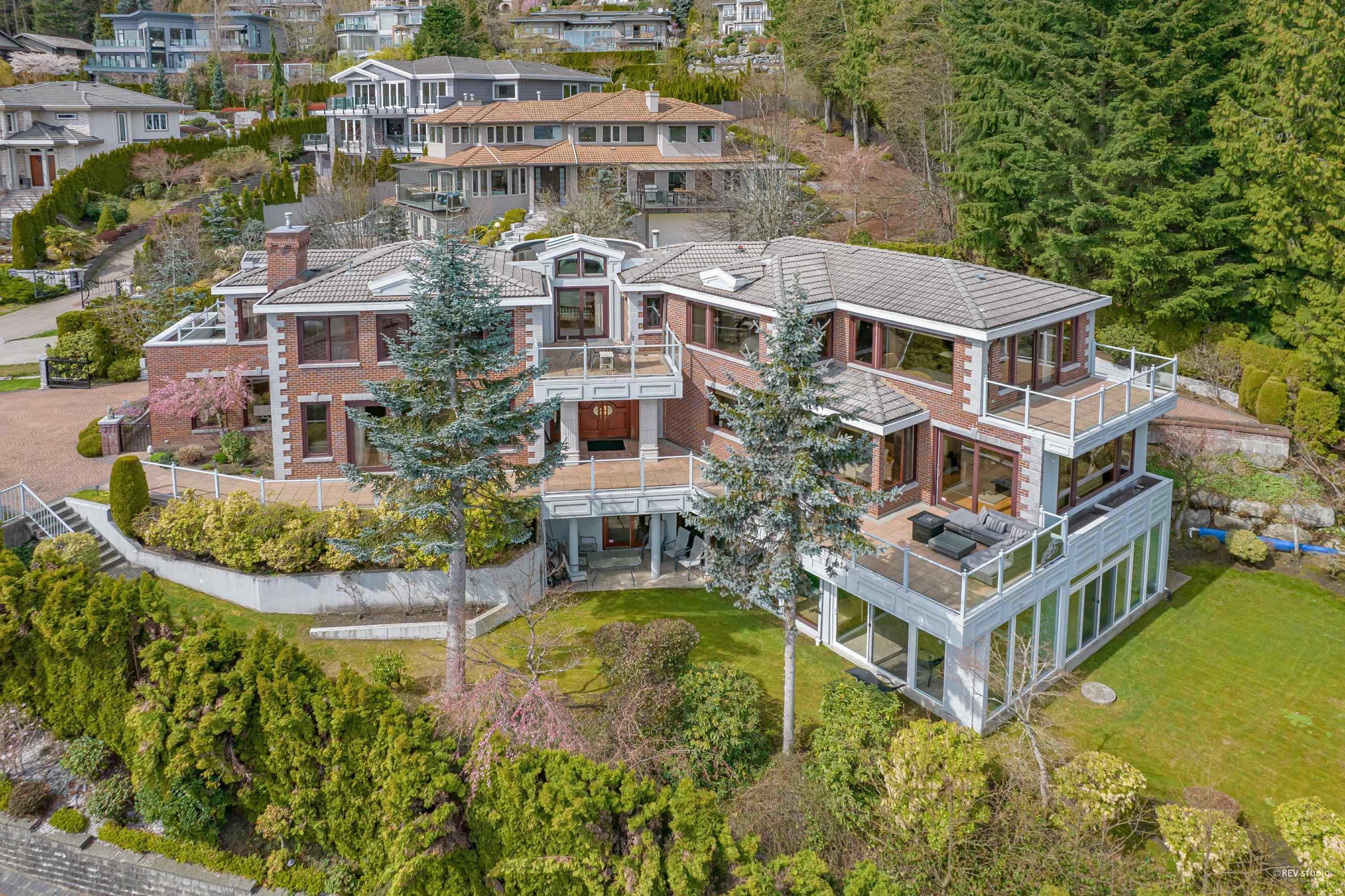 1502 Errigal Place, West Vancouver, BC, V7S 3H1