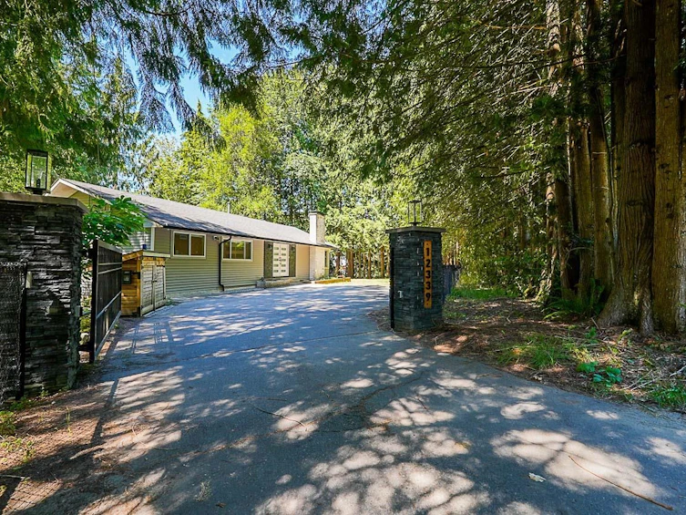 12339 240 Street, Maple Ridge, BC, V4R 1M9