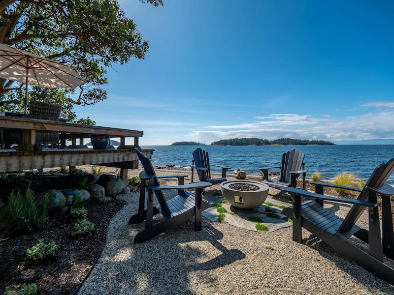 6695 Sunshine Coast Highway, Sechelt BC