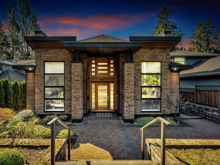 1450 Fulton Avenue, West Vancouver, BC, V7T 1P1