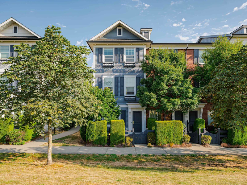 15 - 7348 192a Street, Surrey BC V4N 6J2