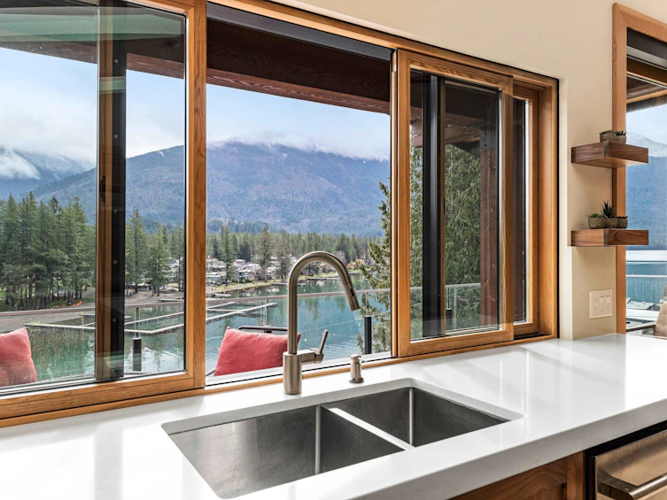 309 Munroe Avenue, Cultus Lake, BC, V2R 5A2