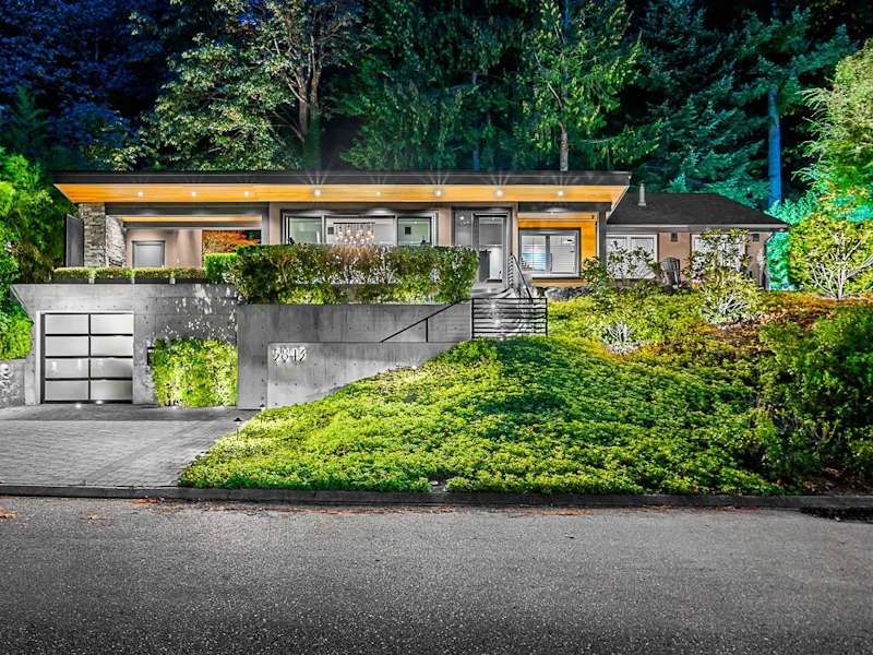 5843 Falcon Road, West Vancouver BC V7W 1W5