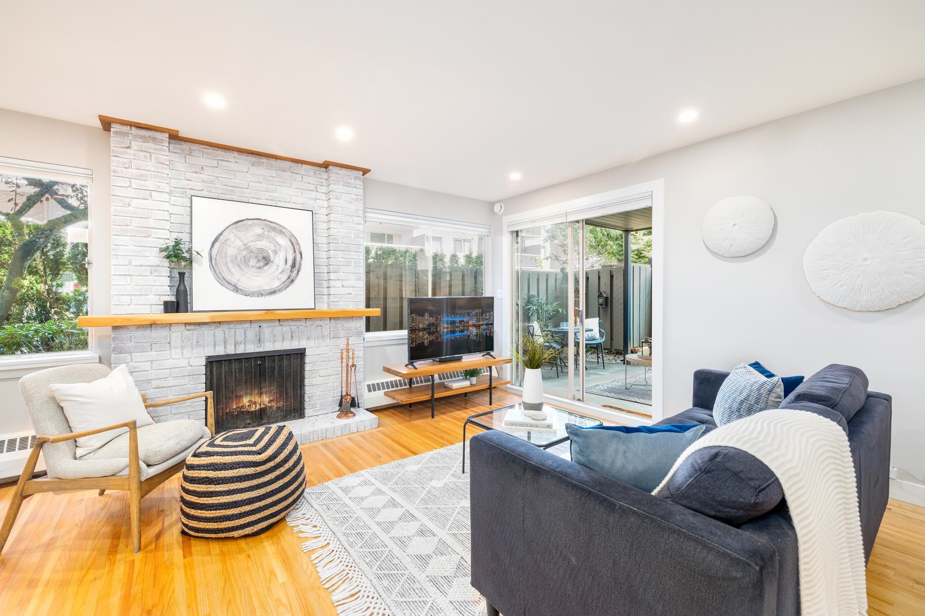 608-235 Keith Road, West Vancouver, BC, V7T 1L5