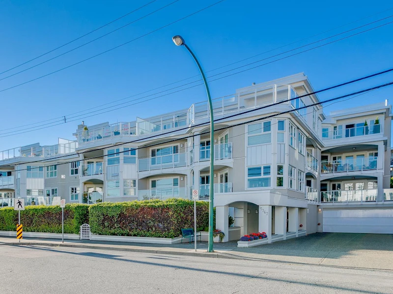 301 - 15367 Buena Vista Avenue, Surrey BC V4B 1Y7