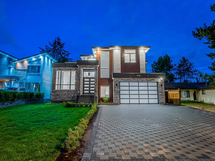 6093 172b Street, Surrey, BC, V3S 6G6