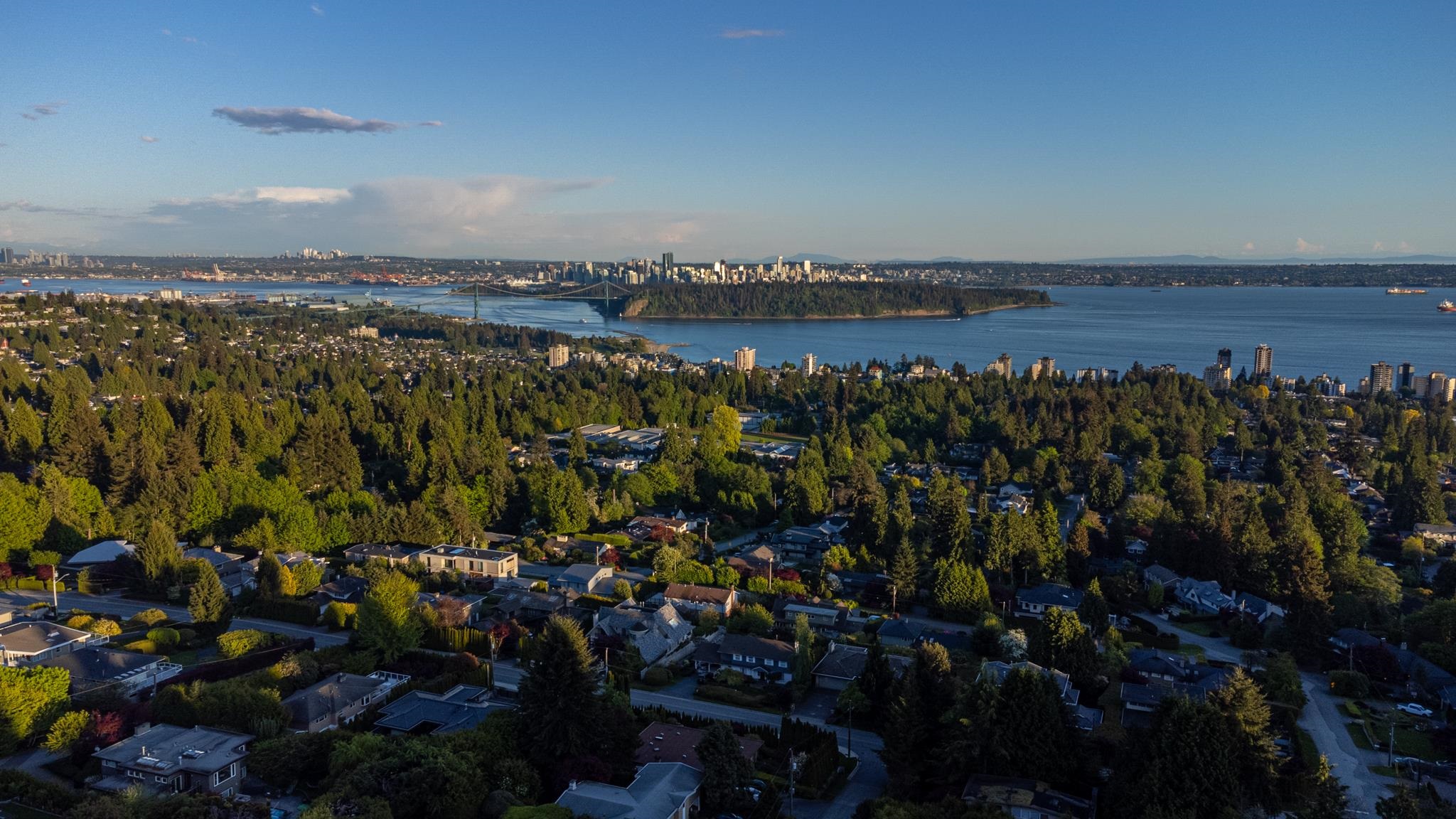 1895 Rosebery Avenue, West Vancouver, BC, V7V 2Z5