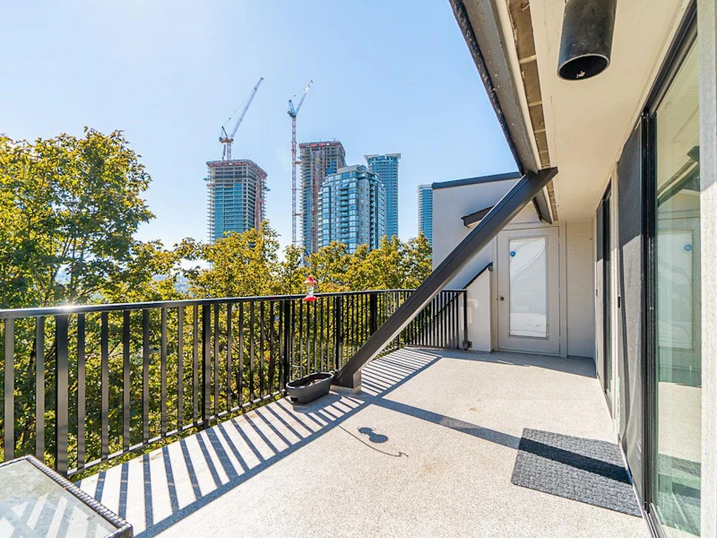 408 - 1945 Woodway Place, Burnaby BC V5B 4S4