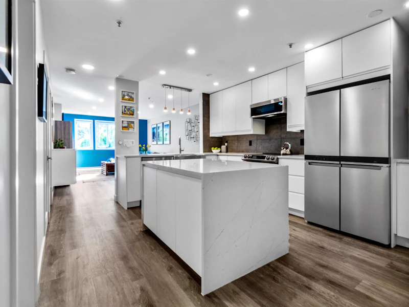 109 - 2 Renaissance Square, New Westminster BC V3M 6K3