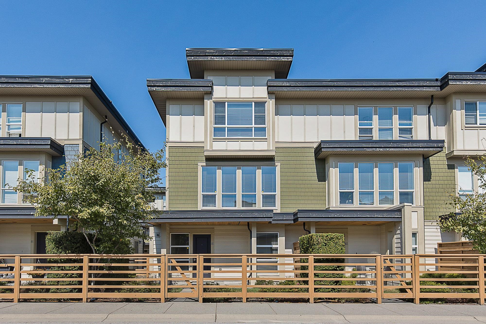82-19477 72a Avenue, Surrey, BC, V4N 6M2