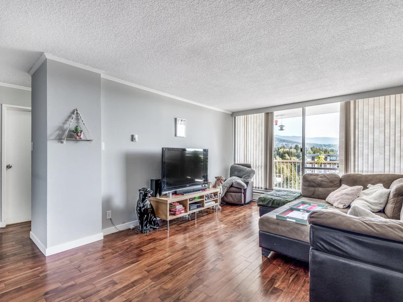 2009 - 2016 Fullerton Avenue, North Vancouver BC V7P 3E6