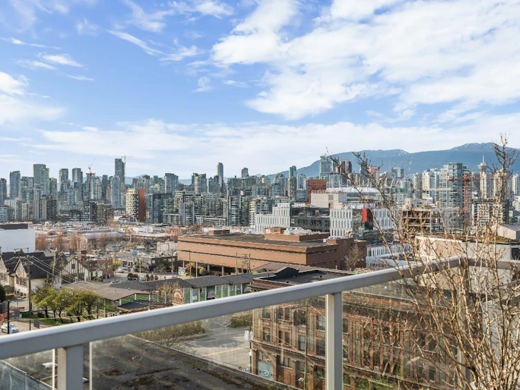 PH5-250 E 6th Avenue, Vancouver, BC, V5T 0B7