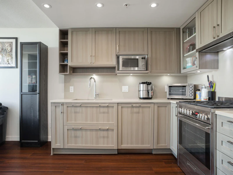 1910 - 5665 Boundary Road, Vancouver BC V5R 2P9