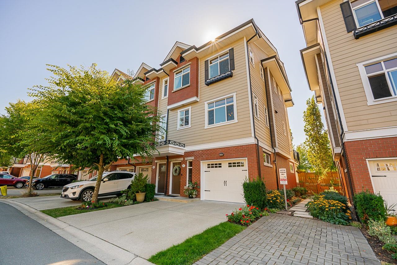 17-8068 207 Street, Langley, BC, V2Y 0M9