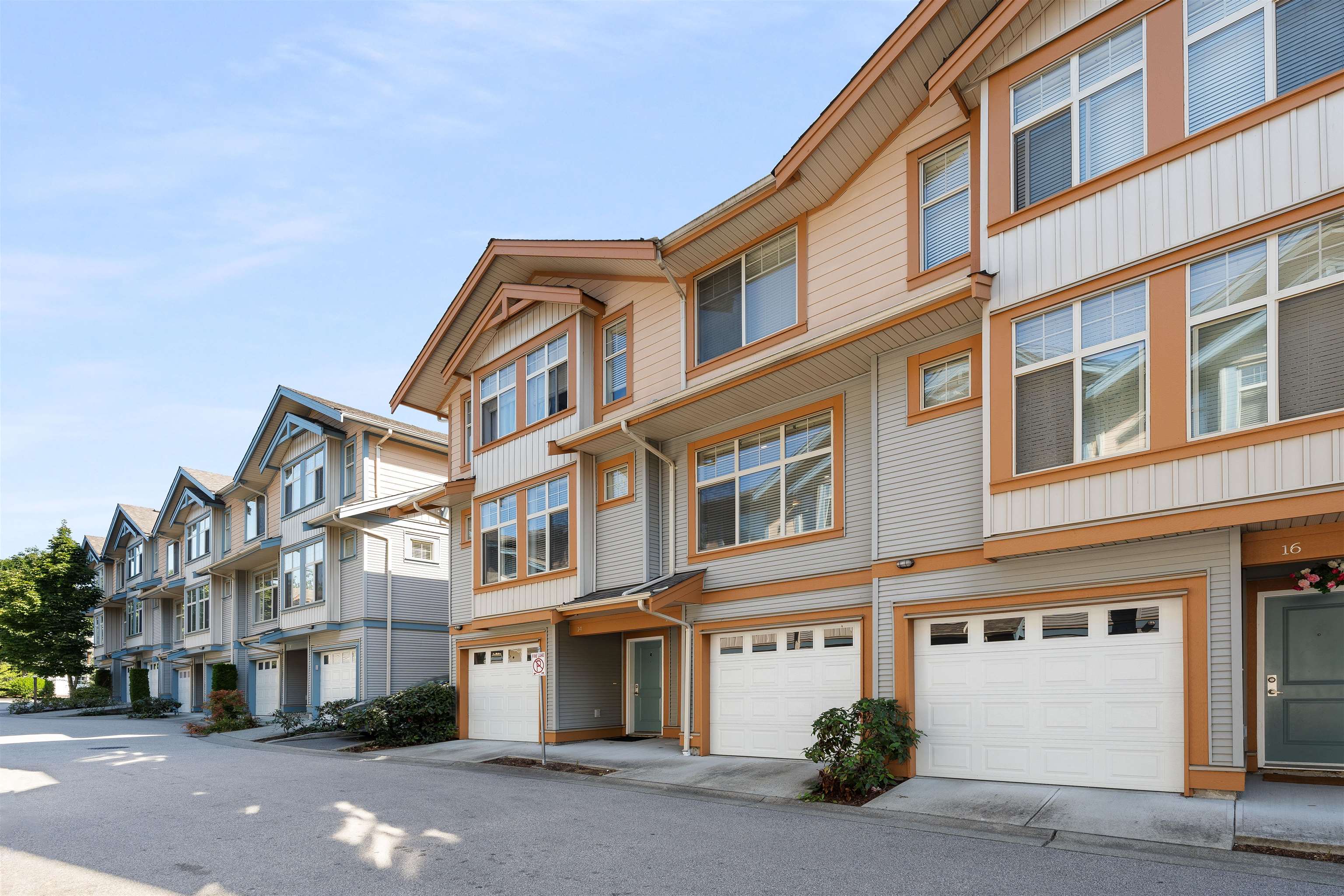 15-12036 66 Avenue, Surrey, BC, V3W 3M2