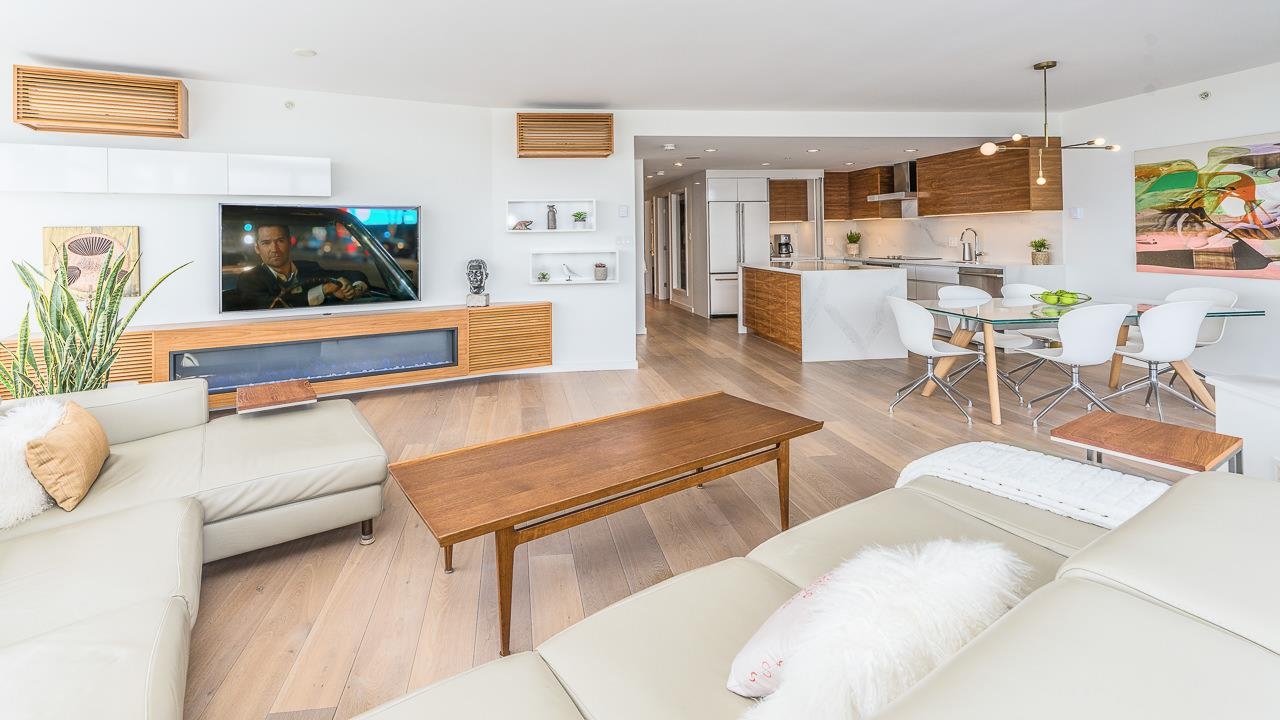 PH1-898 Carnarvon Street, New Westminster, BC, V3M 0C3
