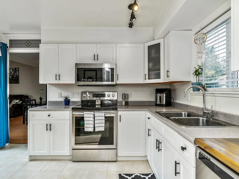 6064 W Greenside Drive, Surrey BC V3S 5M8