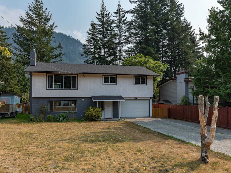 41768 Dogwood Place, Squamish BC V0N 1H0