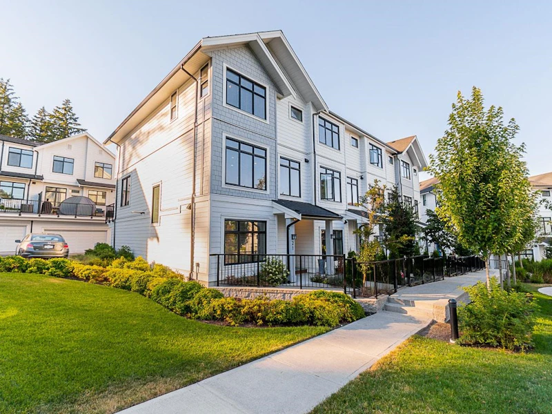 21 - 17557 100th Avenue, Surrey BC