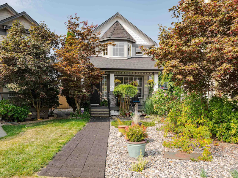 18441 67a Avenue, Surrey BC V3S 9B3