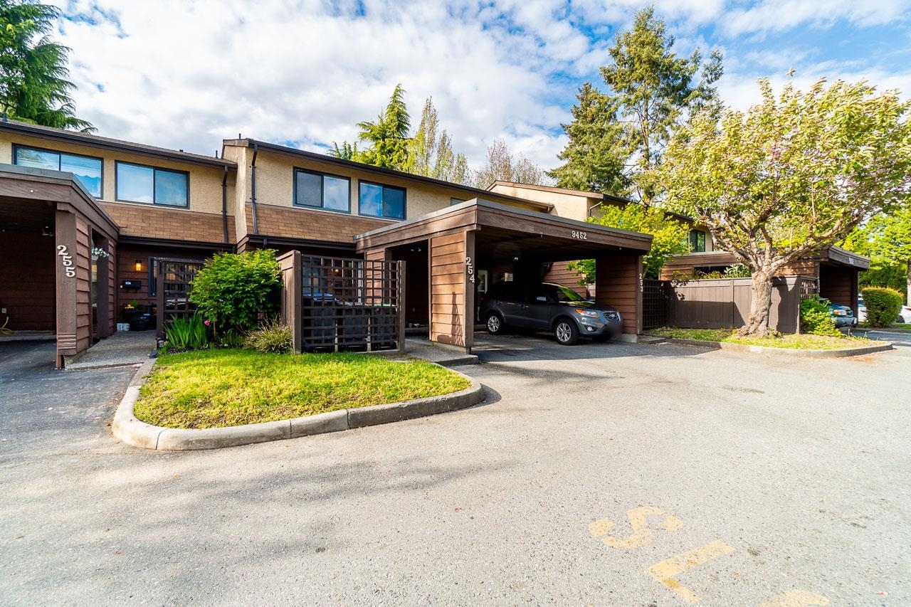 254-9452 Prince Charles Boulevard, Surrey, BC, V3V 1S6