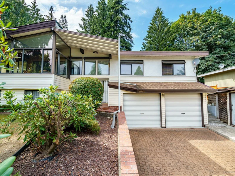 3074 Spuraway Avenue, Coquitlam BC V3C 2E5